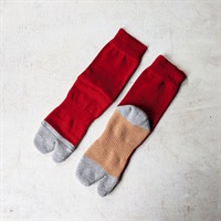 ［コロモナチューレ］足底パイル足袋ロングソックスL 薔薇レッド