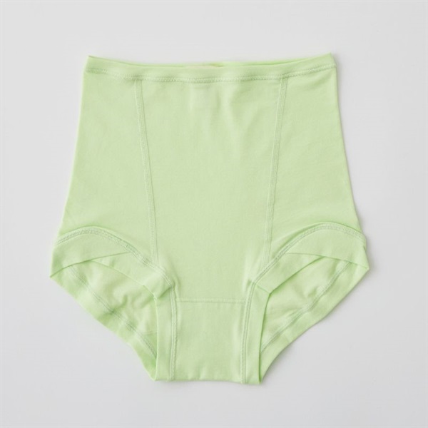 ［シシフィーユ］【限定販売】ハイウエストショーツキウイグリーン M
